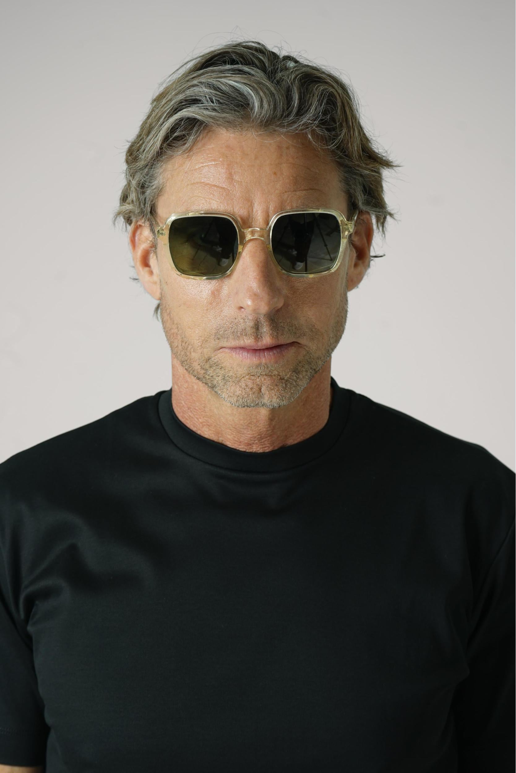 L.G.R. Manda Explorer Green Gradient Sunglasses Champagne