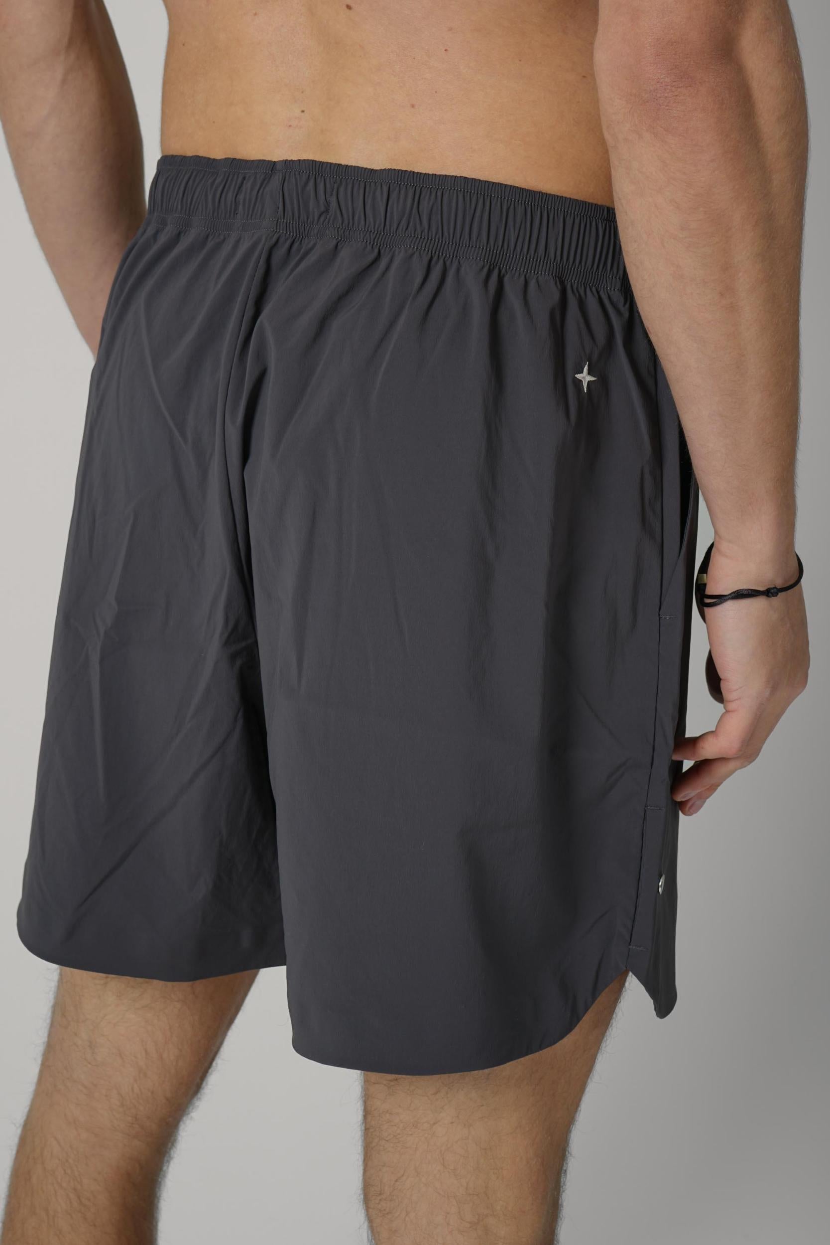 L100005 Stone Island Stella Short Dark Grey