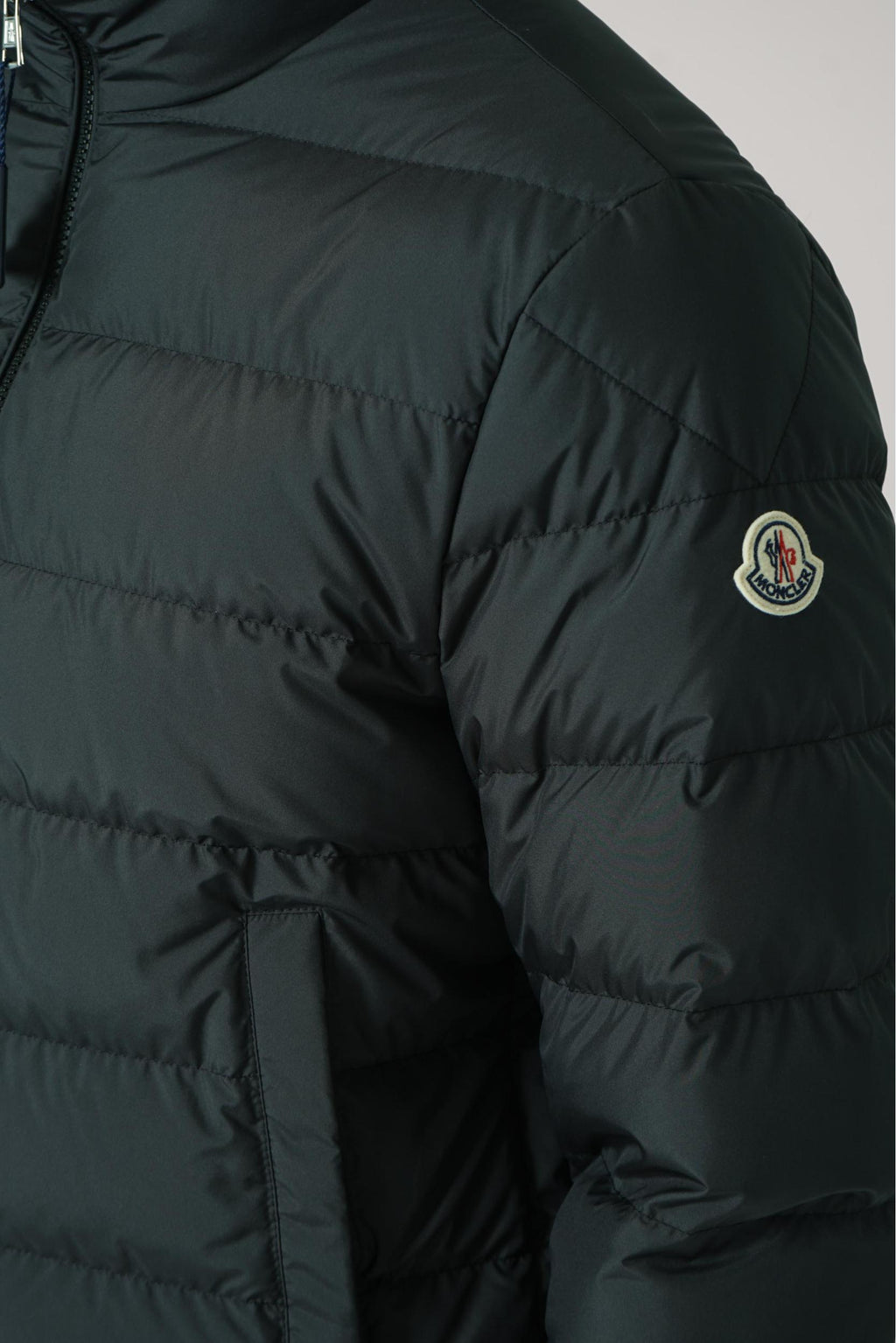 Moncler Baudinet Short Down Jacket Black