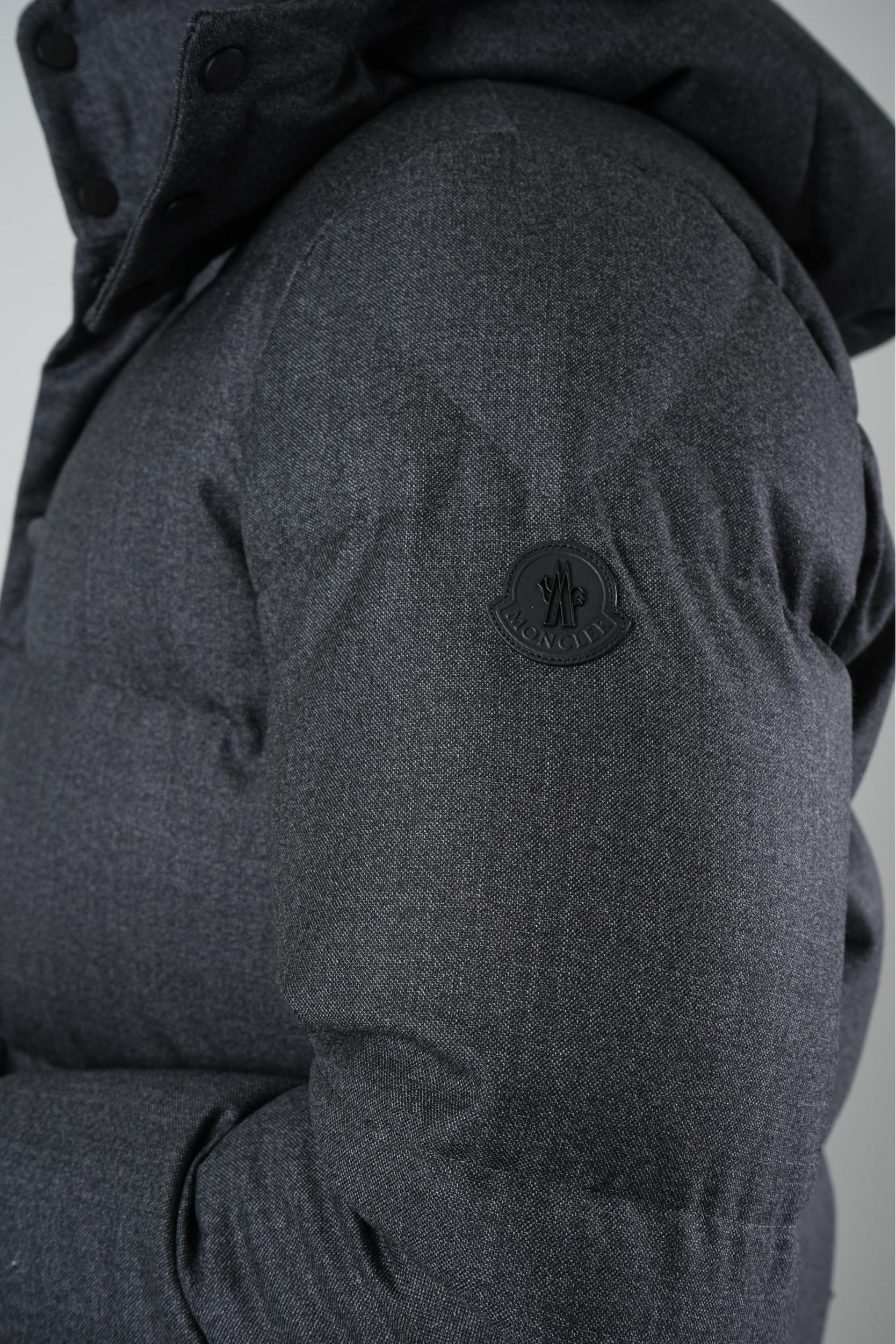 Moncler Eawy Giubotto