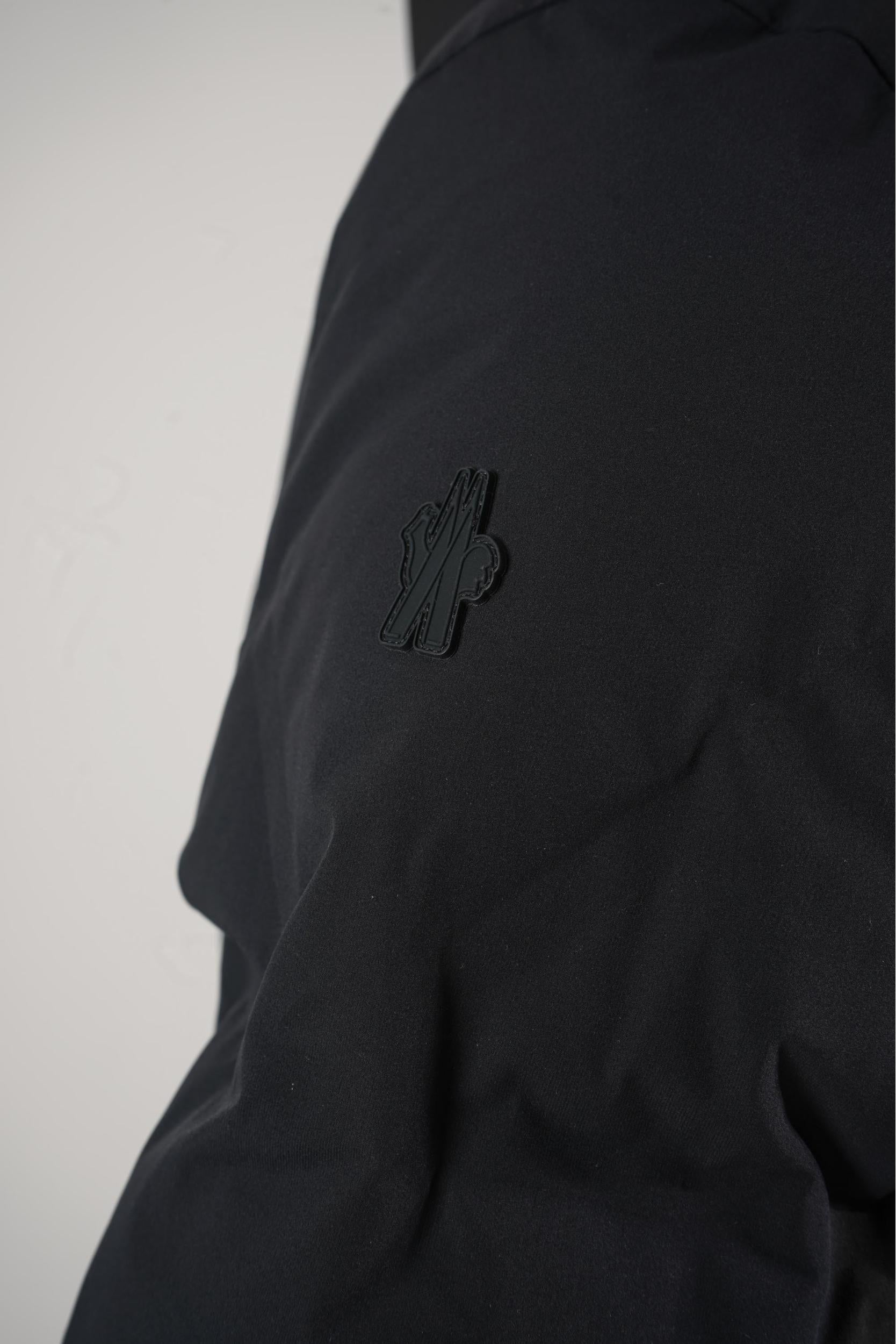 Moncler Grenoble Angren Giubbottoblack Badge Black
