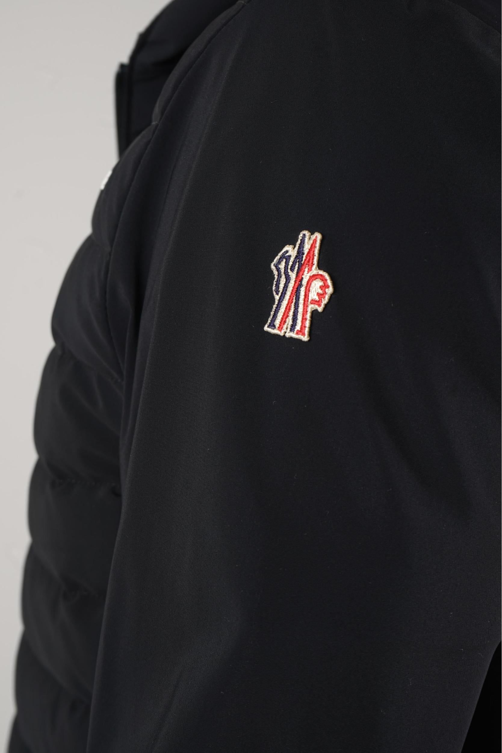 Moncler Grenoble Maglia Cardigan Black – JURGEN STORE