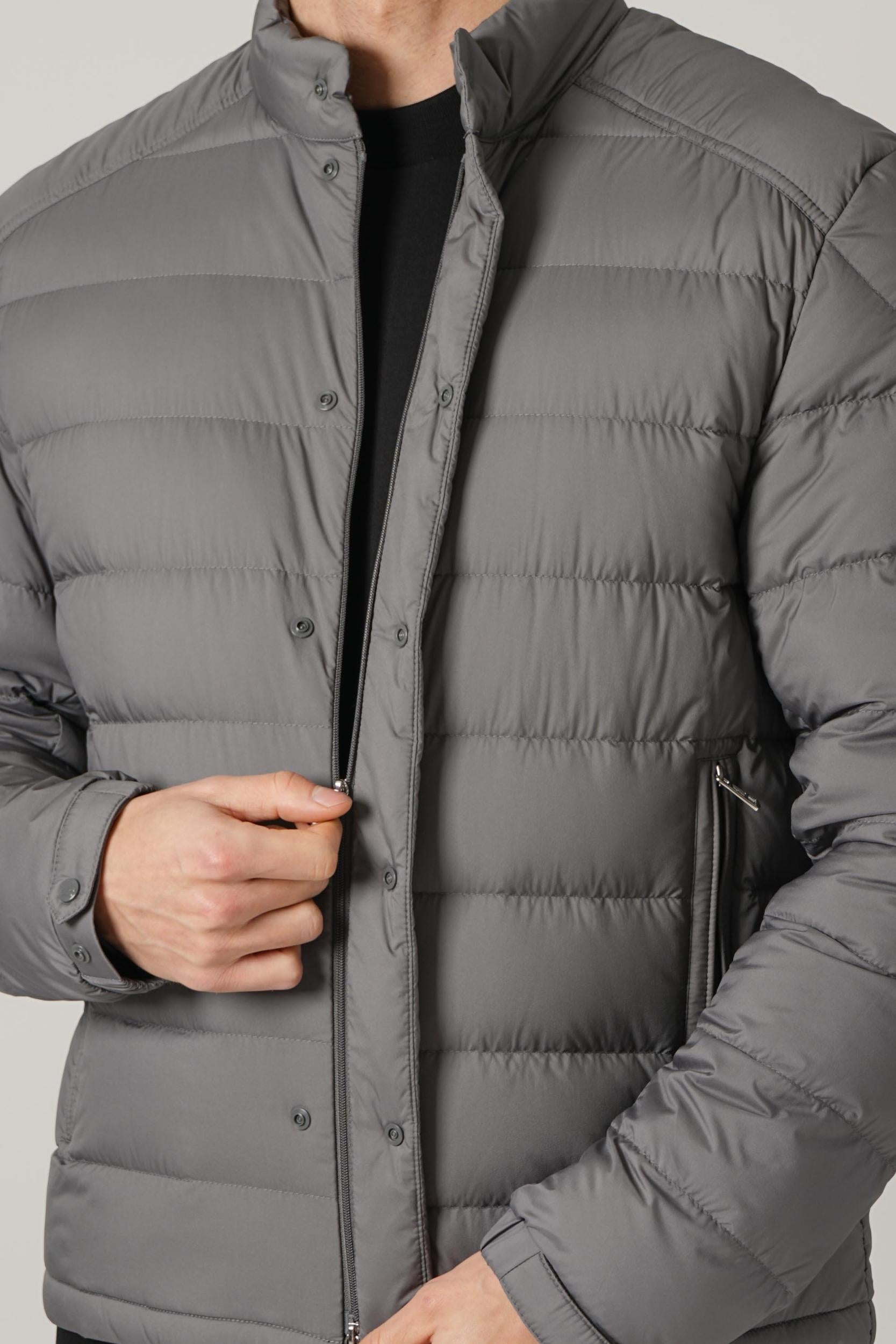 Moncler Selves Giubbotto Grey