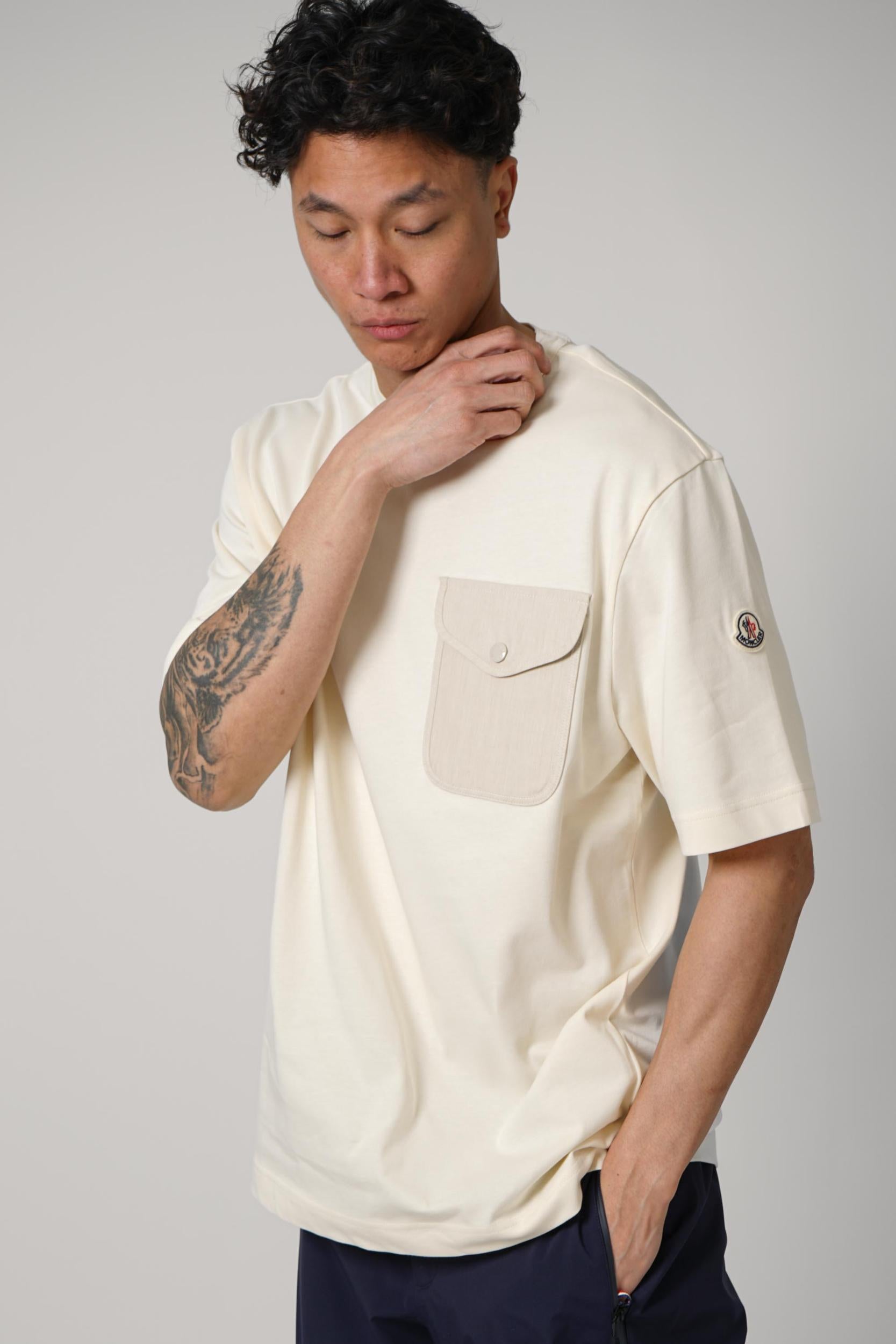 Moncler Ss Front Pocket T-Shirt Beige
