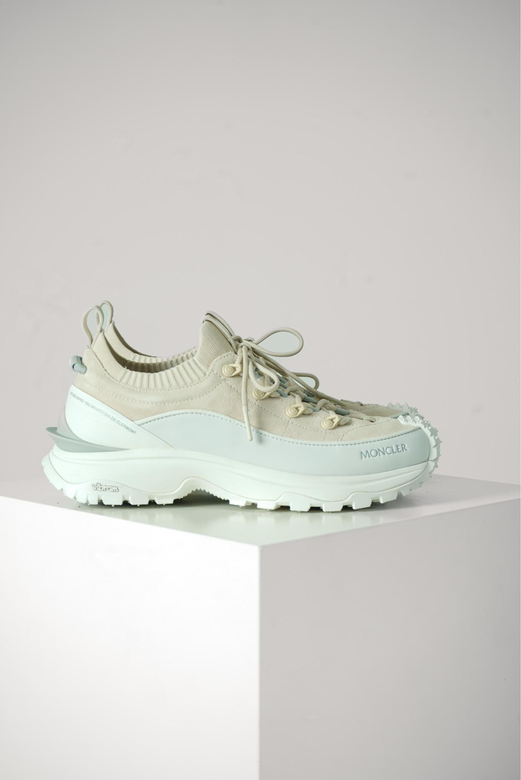 Moncler Trailgrip Lite3 Nubuck &Amp; Suede Trainers Beige