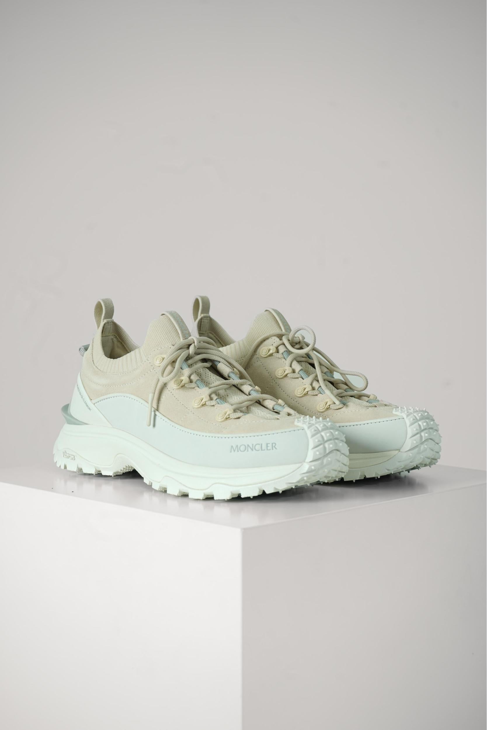 Moncler Trailgrip Lite3 Nubuck &Amp; Suede Trainers Beige