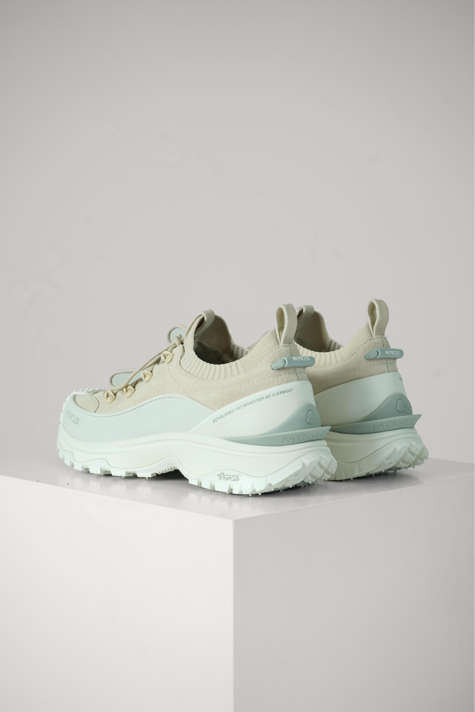 Moncler Trailgrip Lite3 Nubuck &Amp; Suede Trainers Beige