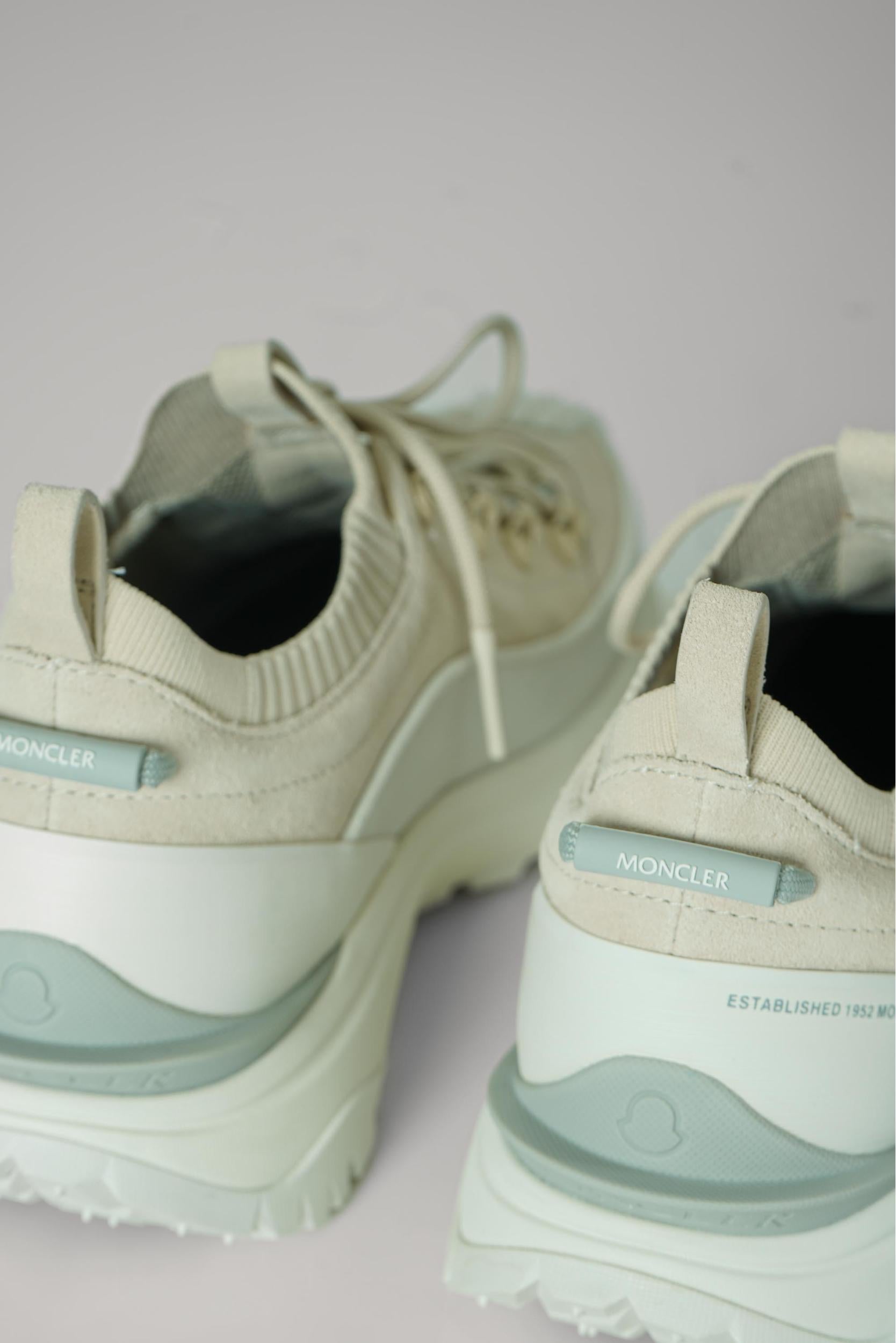Moncler Trailgrip Lite3 Nubuck &Amp; Suede Trainers Beige