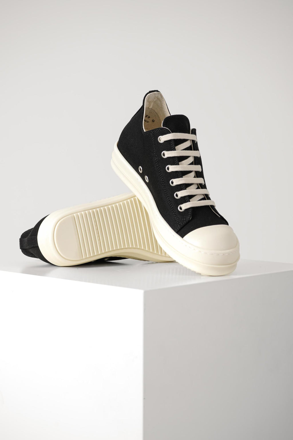 Rick Owens Low Sneaks Black/Milk