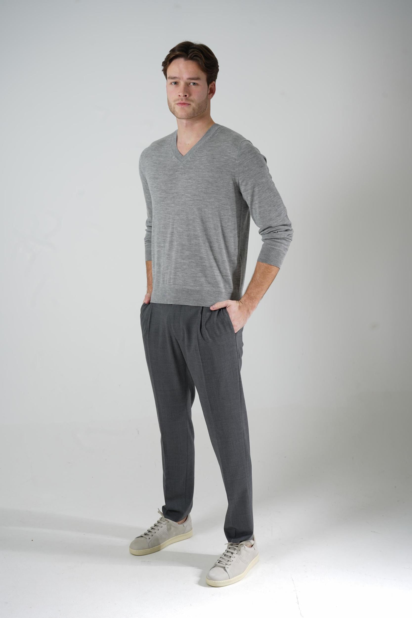 Tom Ford V-Neck Grey