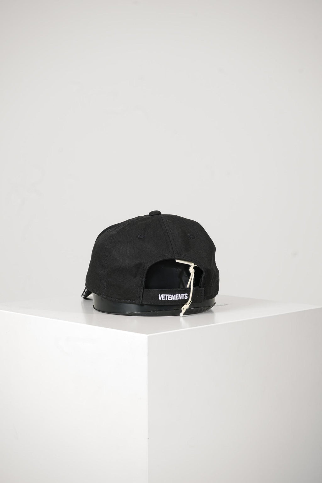 Vetemens Polizei Cap Black