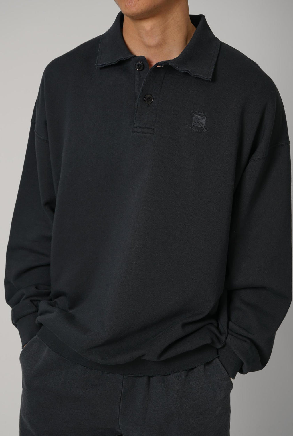 Vetements Distressed Polo Logo Sweatshirt Black