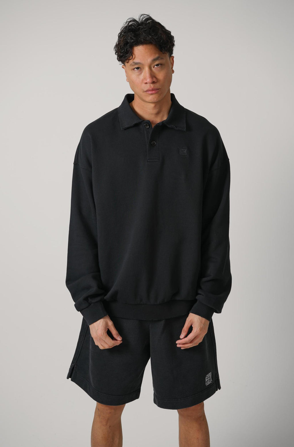 Vetements Distressed Polo Logo Sweatshirt Black