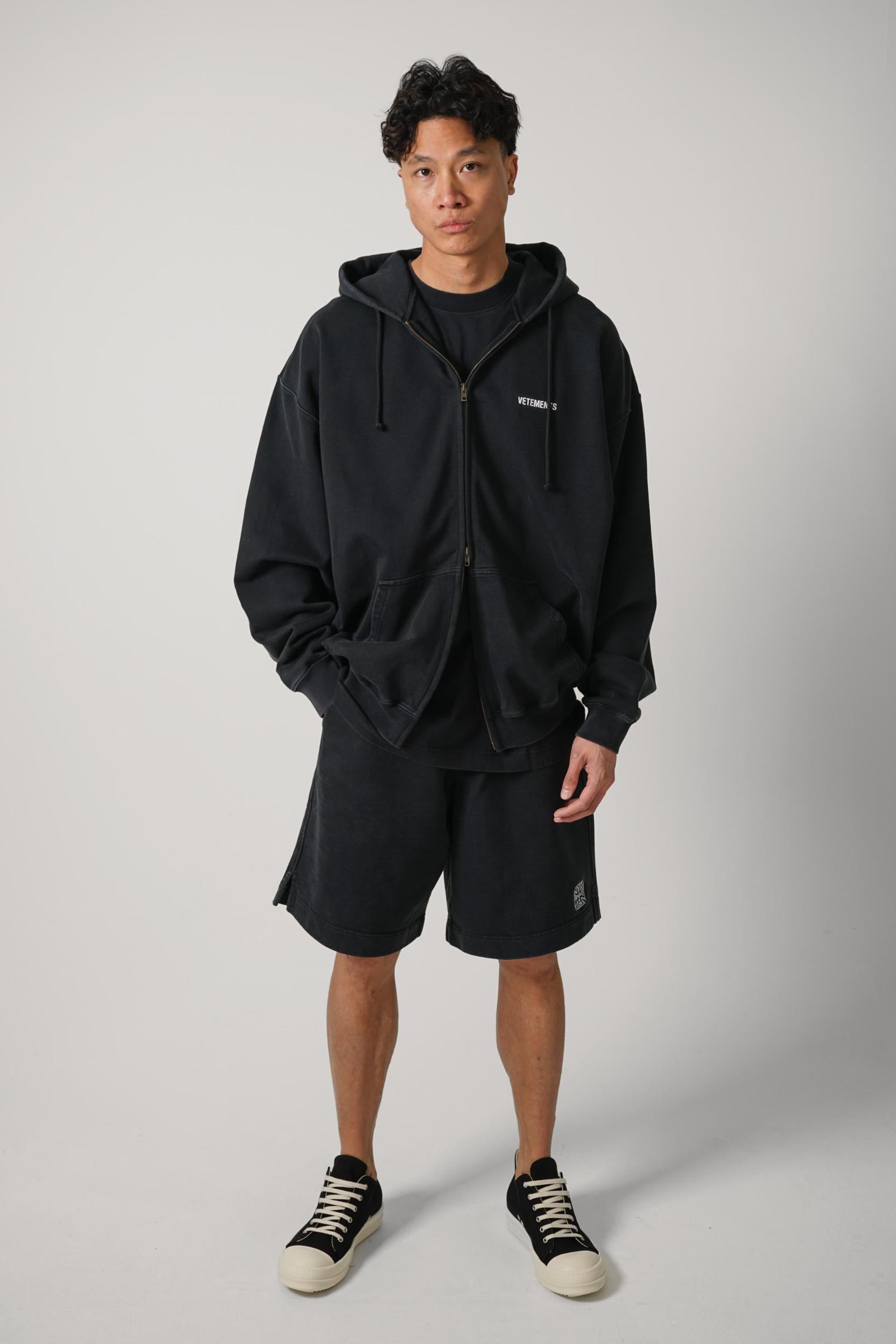 Vetements Iconic Logo Zip-Up Hoodie Black