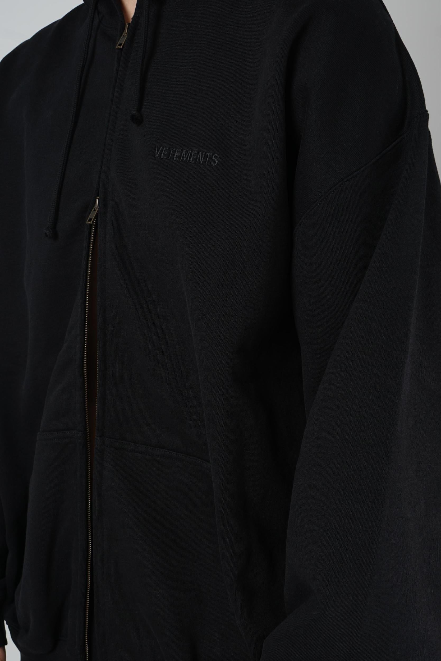 Vetements Logo Zip-Up Hoodie Black – JURGEN STORE