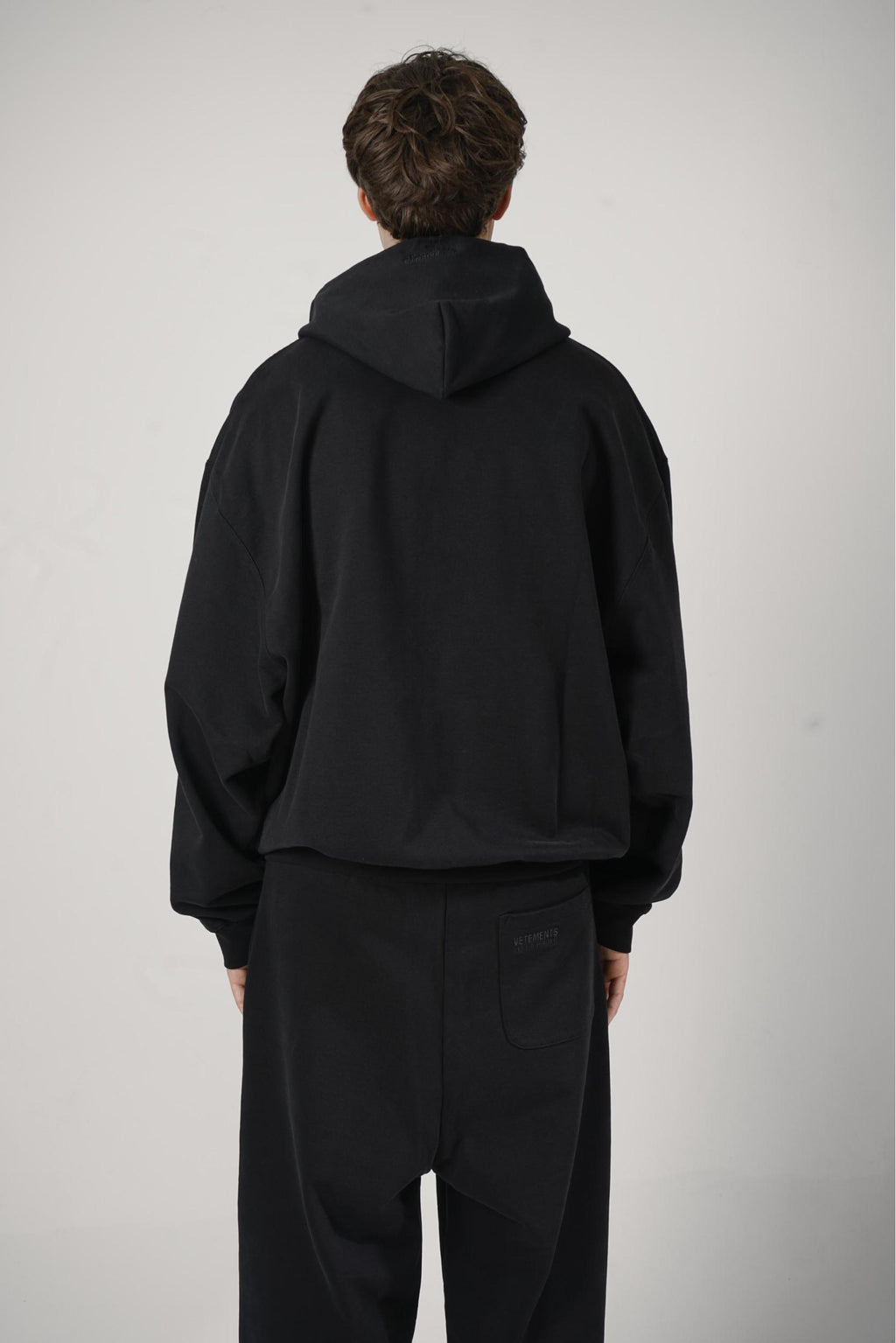 Vetements Logo Zip-Up Hoodie Black