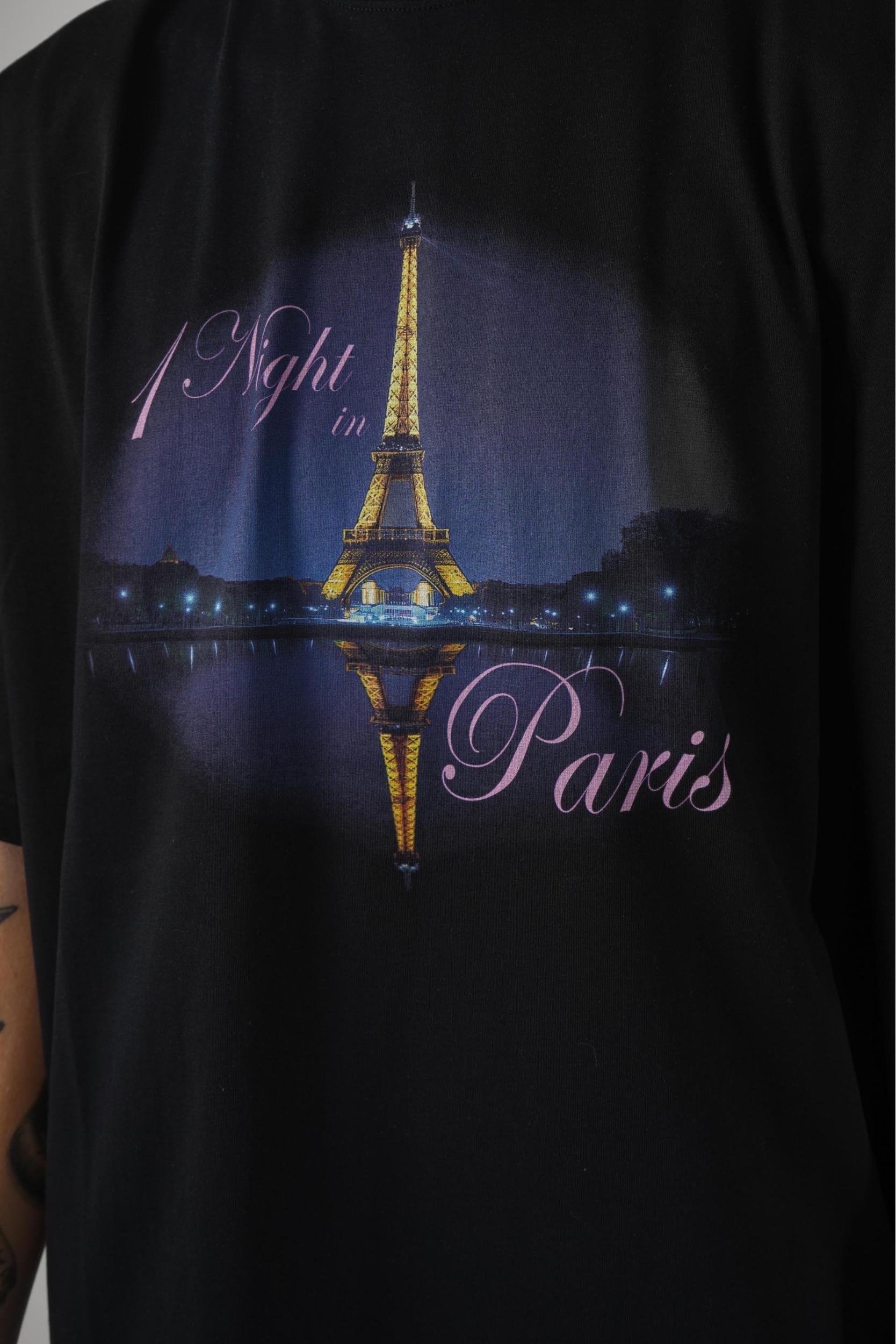 Vetements Paris T-Shirt Black