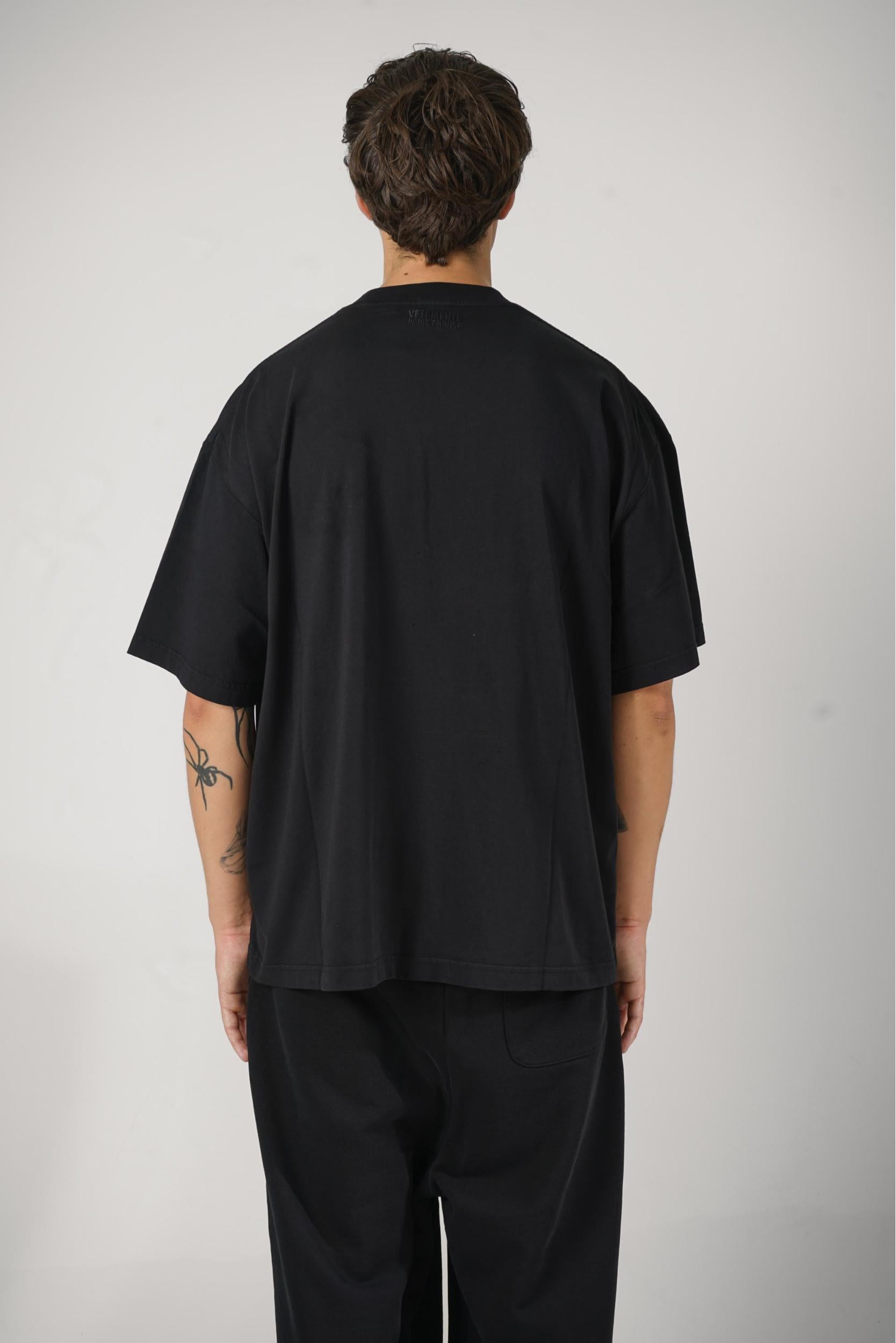 Vetements Paris T-Shirt Black