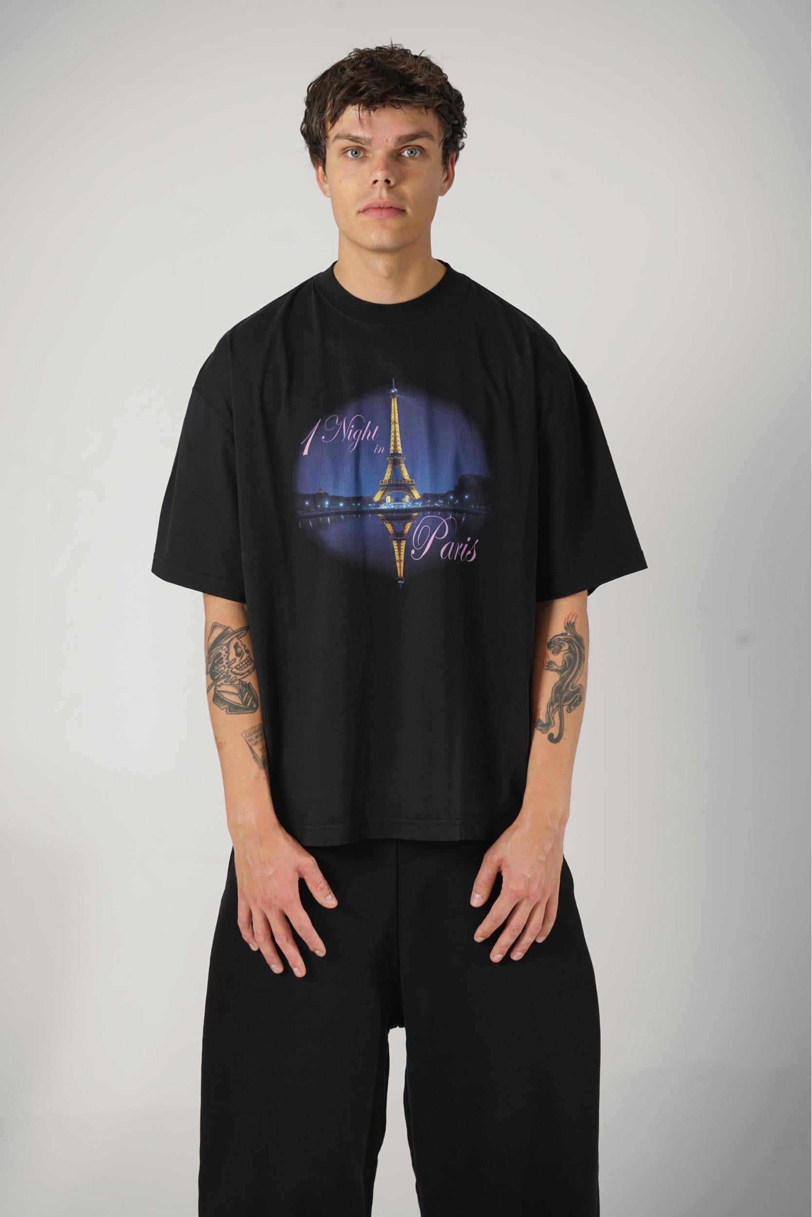 Vetements Paris T-Shirt Black
