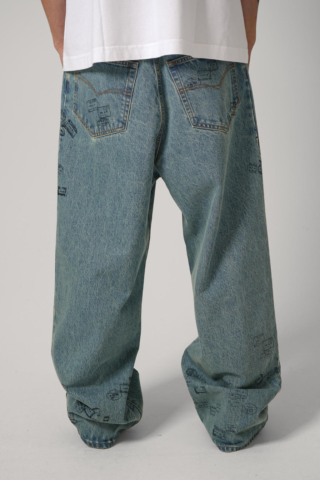 Vetements Passport Stamps Jeans Blue